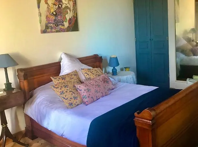 Le Bouyssou Bed & Breakfast