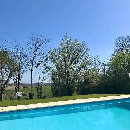 Nocleg ze śniadaniem Le Bouyssou *