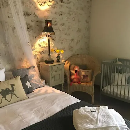 Le Bouyssou Nocleg ze śniadaniem