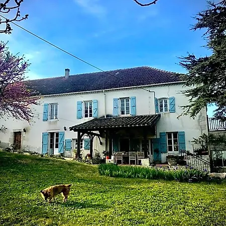 Le Bouyssou Bed & Breakfast *